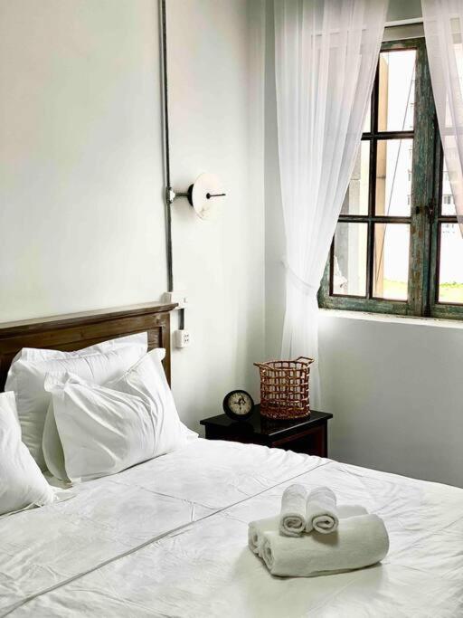 Apartament Le Bijou Chic In The Heart Of Saigon Charm With View Ho Chi Minh Zewnętrze zdjęcie