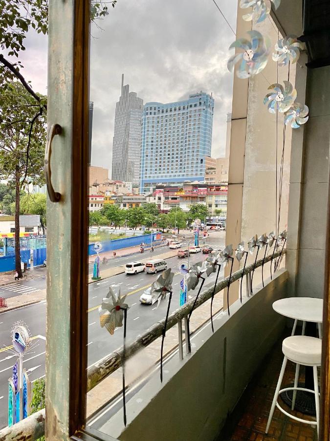 Apartament Le Bijou Chic In The Heart Of Saigon Charm With View Ho Chi Minh Zewnętrze zdjęcie