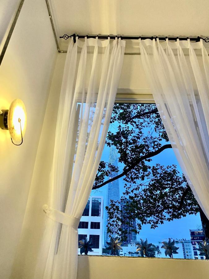 Apartament Le Bijou Chic In The Heart Of Saigon Charm With View Ho Chi Minh Zewnętrze zdjęcie