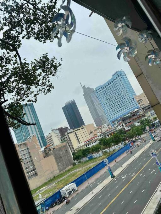 Apartament Le Bijou Chic In The Heart Of Saigon Charm With View Ho Chi Minh Zewnętrze zdjęcie