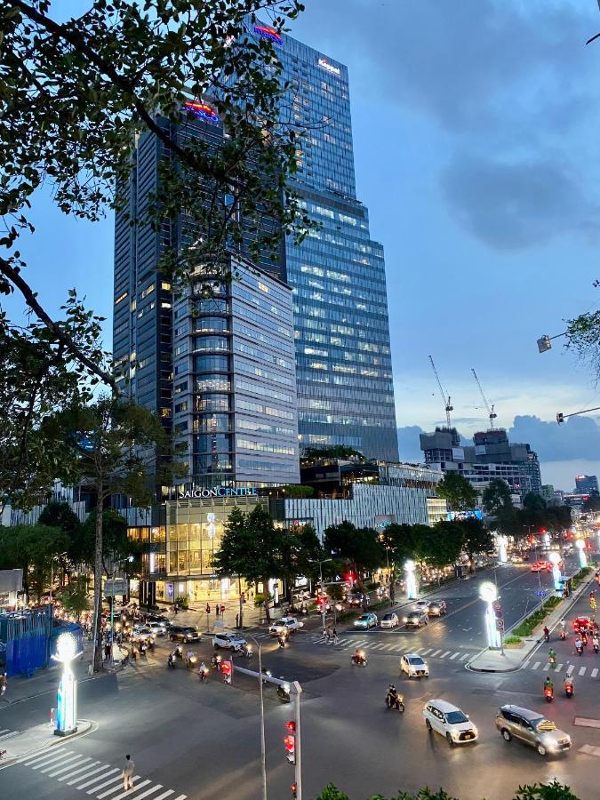 Apartament Le Bijou Chic In The Heart Of Saigon Charm With View Ho Chi Minh Zewnętrze zdjęcie